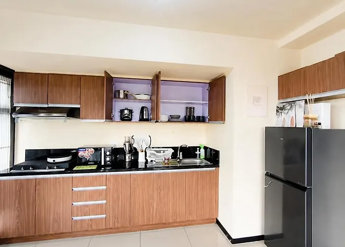 Aparthotel The Grand Lower Penthouse 2 Bedrooms, 3 Baths Manila