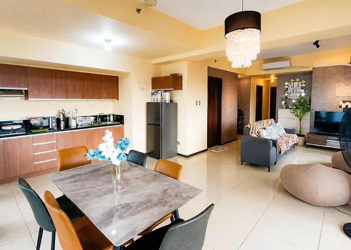The Grand Lower Penthouse 2 Bedrooms, 3 Baths Aparthotel Manila