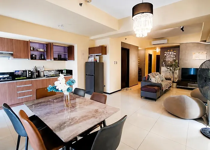 The Grand Lower Penthouse 2 Bedrooms, 3 Baths