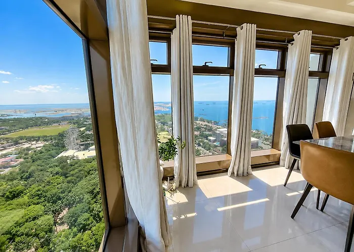The Grand Lower Penthouse 2 Bedrooms, 3 Baths 4*