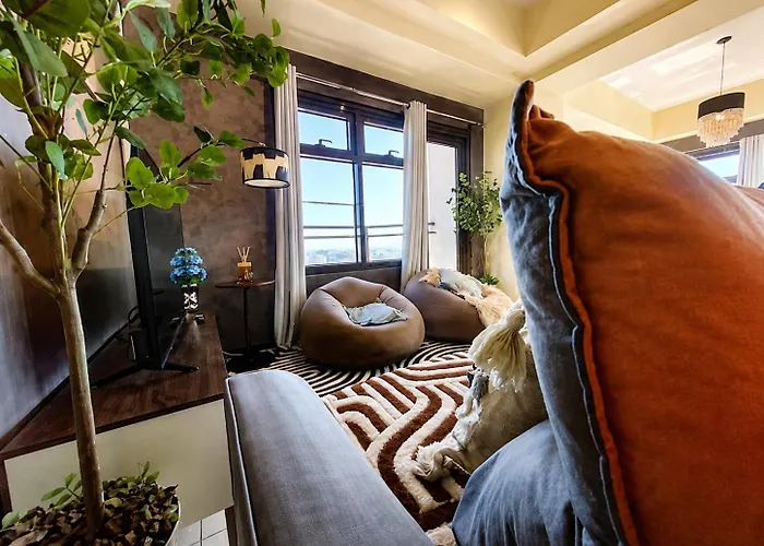 Aparthotel The Grand Lower Penthouse 2 Bedrooms, 3 Baths Manila