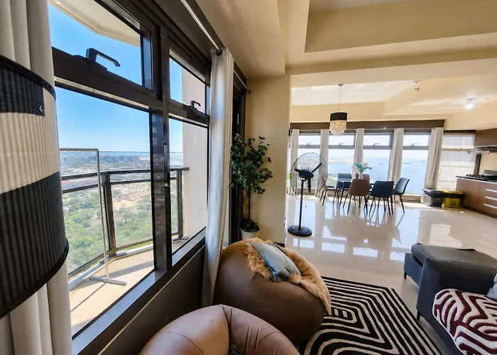 The Grand Lower Penthouse 2 Bedrooms, 3 Baths Manila